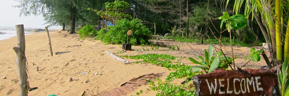 abgerissene Strandbar